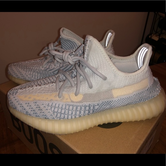 Yeezy Boost 350 V2 Cloud White - Picture 4 of 6